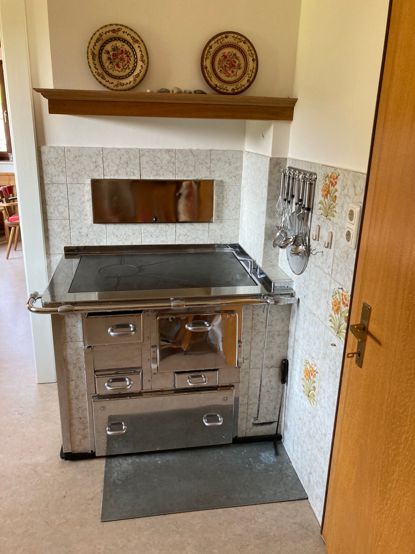 Origineel houtfornuis in de keuken